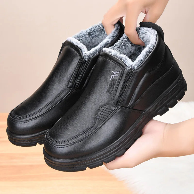2025 Winter New Leather Boots Waterproof Anti Slip Snow Boots Men's Cotton Shoes Warmth Thickened Cotton Short Boots