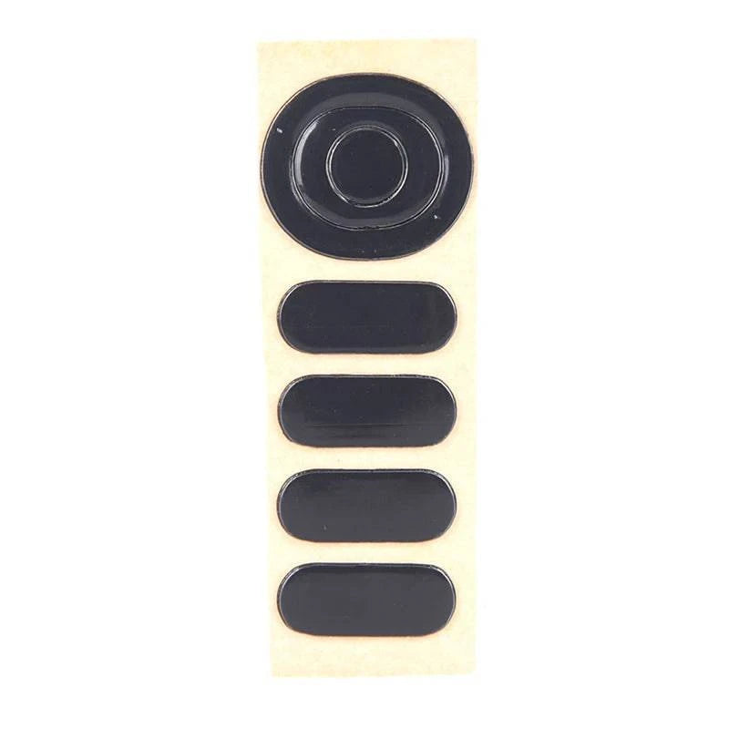 White mouse skates for LYNHURD! G304 G305, featuring a curved edge design for smooth gliding.