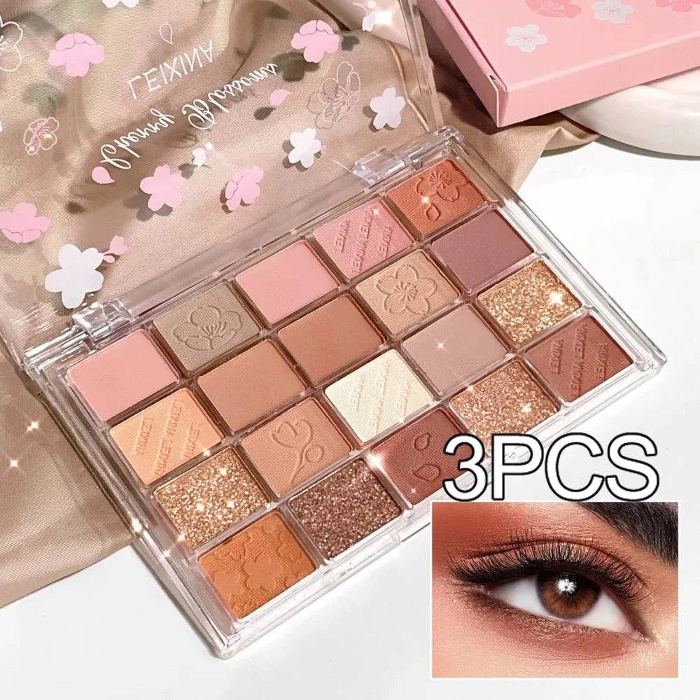 20-color LYNHURD! eyeshadow palette featuring glitter, shimmer, and matte finishes in vibrant shades.