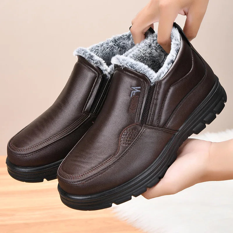 2025 Winter New Leather Boots Waterproof Anti Slip Snow Boots Men's Cotton Shoes Warmth Thickened Cotton Short Boots