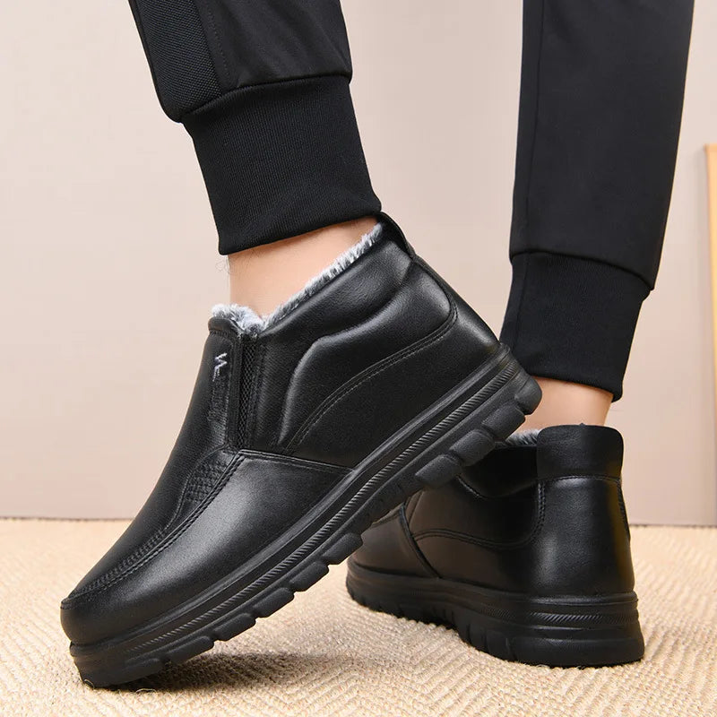 2025 Winter New Leather Boots Waterproof Anti Slip Snow Boots Men's Cotton Shoes Warmth Thickened Cotton Short Boots