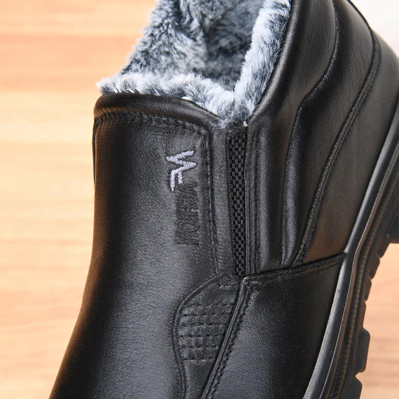 2025 Winter New Leather Boots Waterproof Anti Slip Snow Boots Men's Cotton Shoes Warmth Thickened Cotton Short Boots