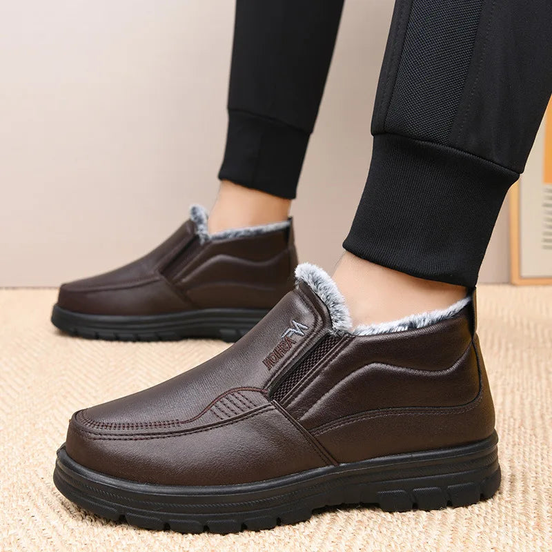 2025 Winter New Leather Boots Waterproof Anti Slip Snow Boots Men's Cotton Shoes Warmth Thickened Cotton Short Boots