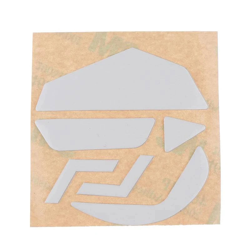 White mouse skates for LYNHURD! G304 G305 mouse, featuring curved edges for smooth gliding movement.