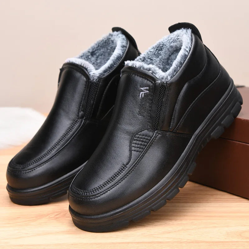 2025 Winter New Leather Boots Waterproof Anti Slip Snow Boots Men's Cotton Shoes Warmth Thickened Cotton Short Boots