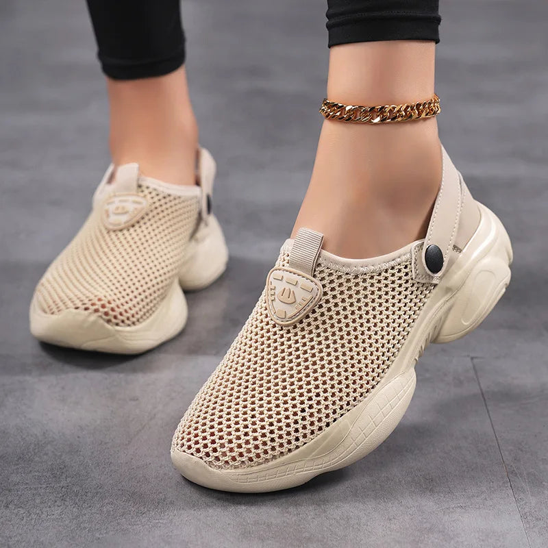 Women's Sports Shoes 2025 Summer  Non Slip Platform Casual Sandals Lightweight Comfortable Height Increase Breathable Slippers