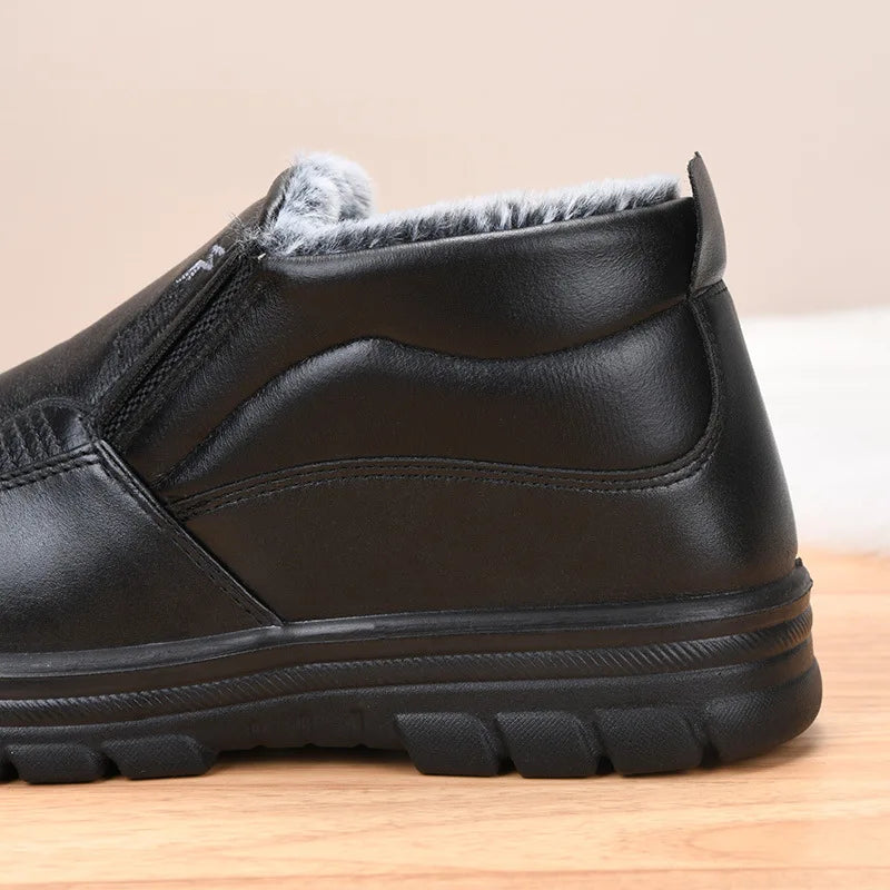 2025 Winter New Leather Boots Waterproof Anti Slip Snow Boots Men's Cotton Shoes Warmth Thickened Cotton Short Boots